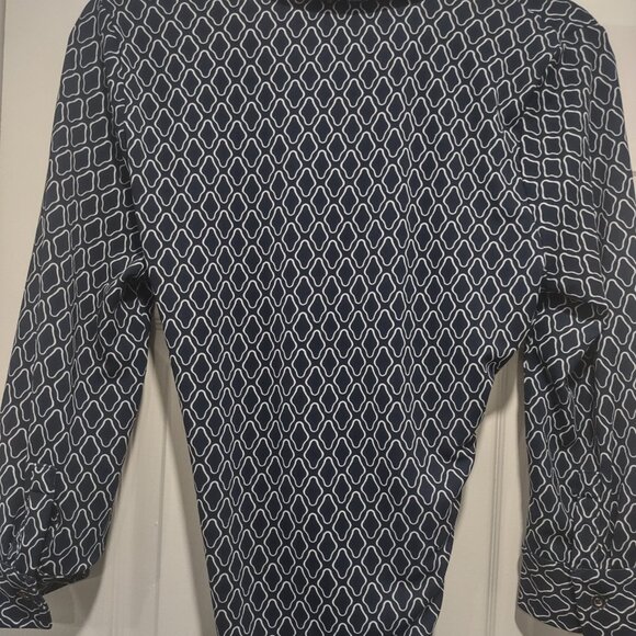 Talbot's v neck wrap dress - Picture 3 of 5